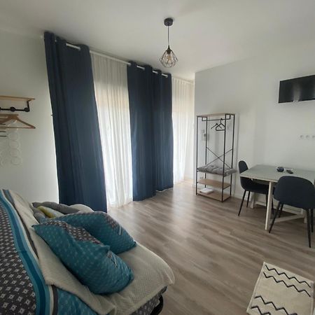 Studio Neuf Tout Equipe Castres-Gironde Экстерьер фото