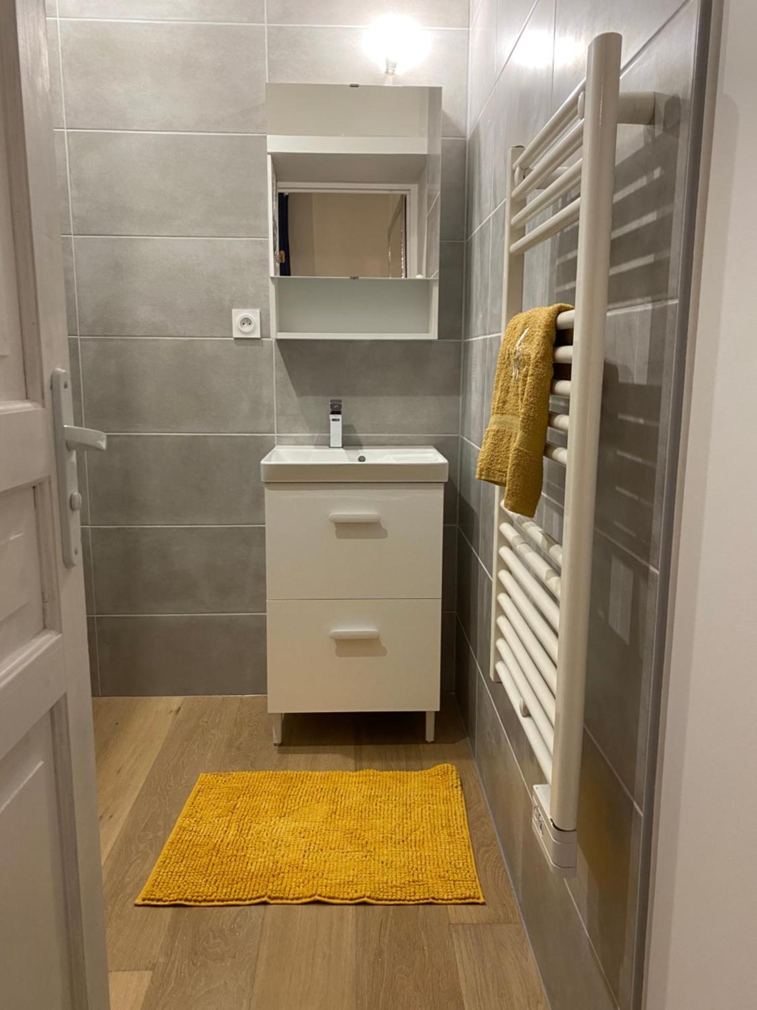 Studio Neuf Tout Equipe Castres-Gironde Экстерьер фото