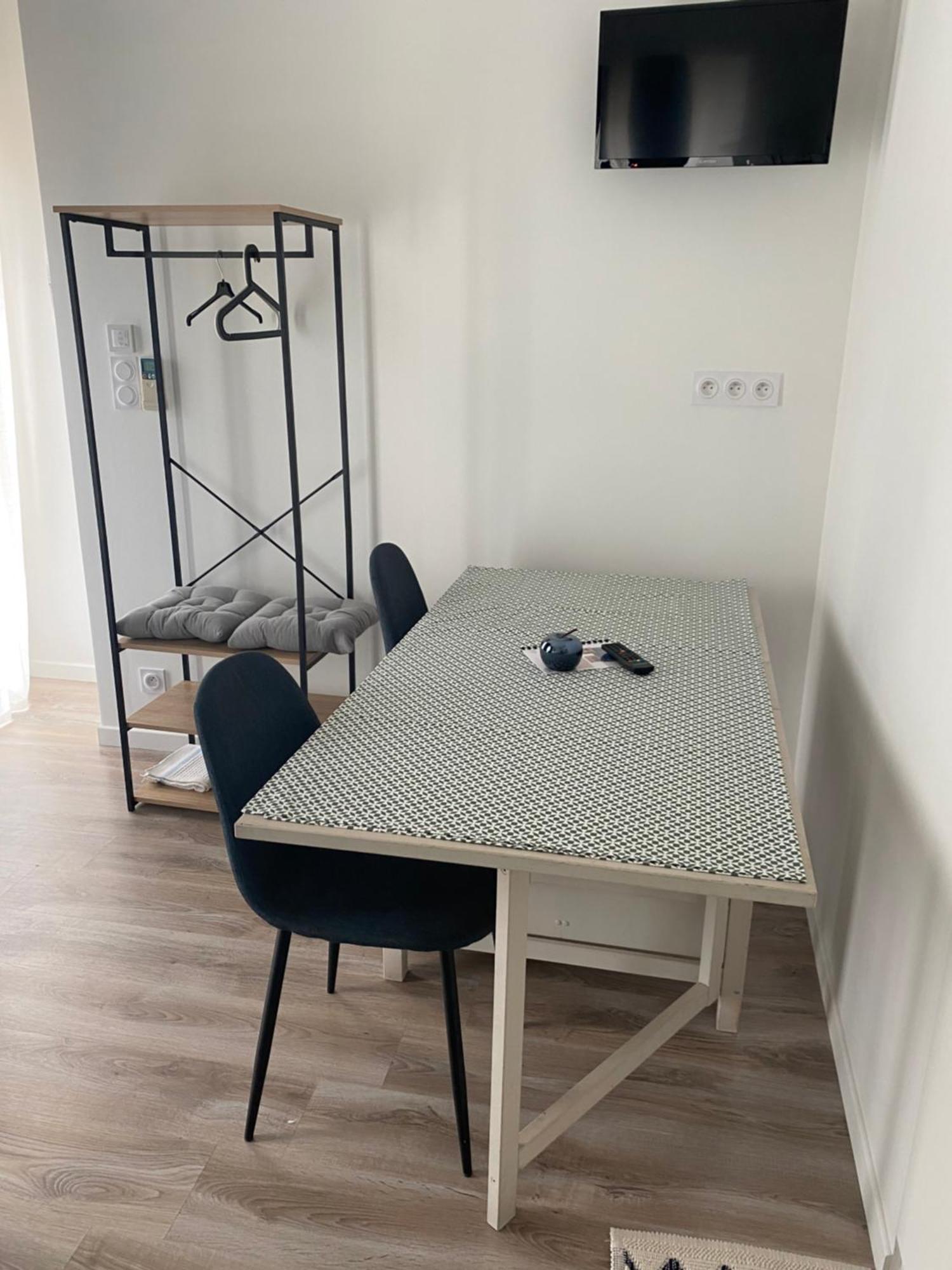 Studio Neuf Tout Equipe Castres-Gironde Экстерьер фото