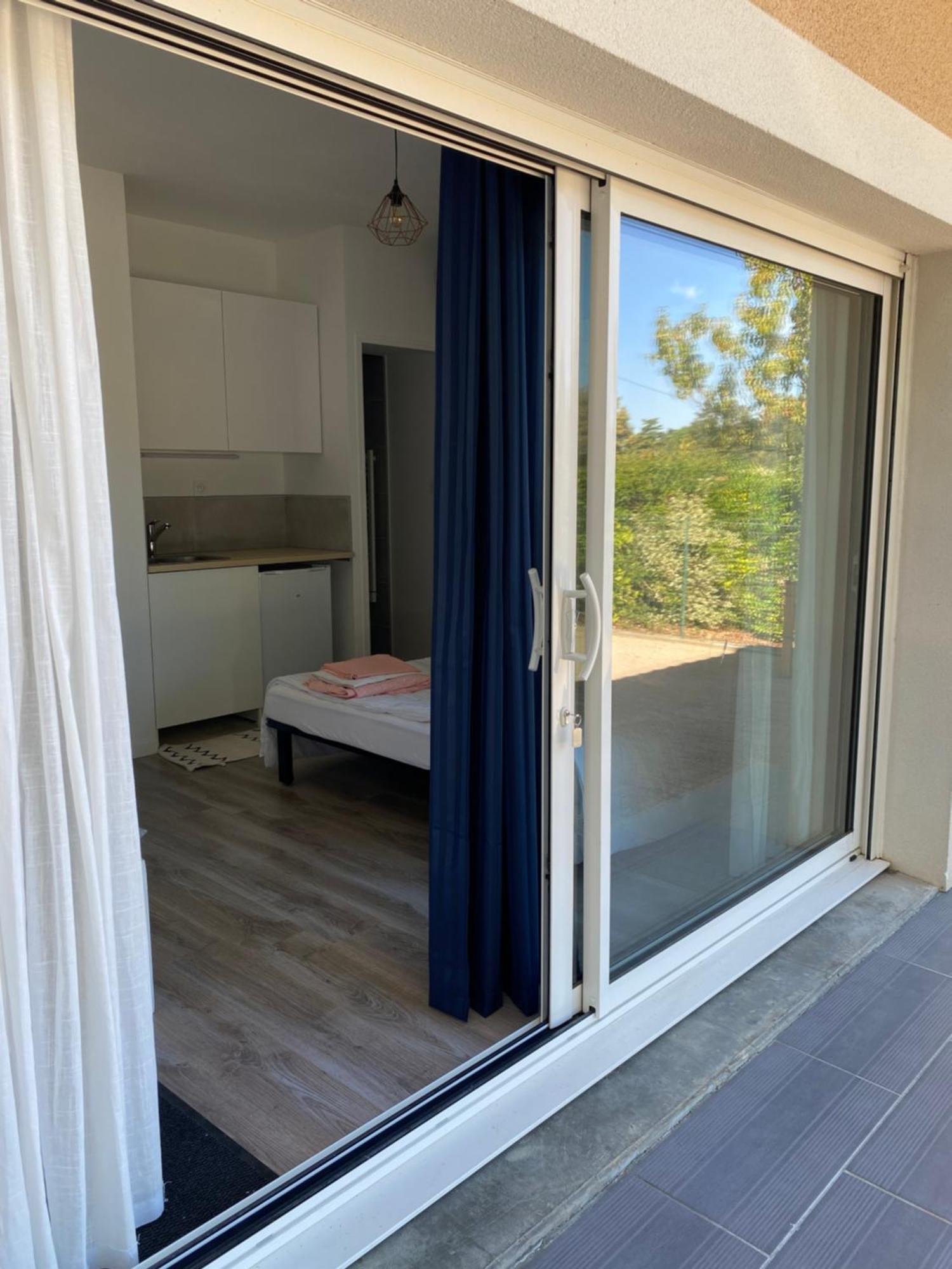 Studio Neuf Tout Equipe Castres-Gironde Экстерьер фото